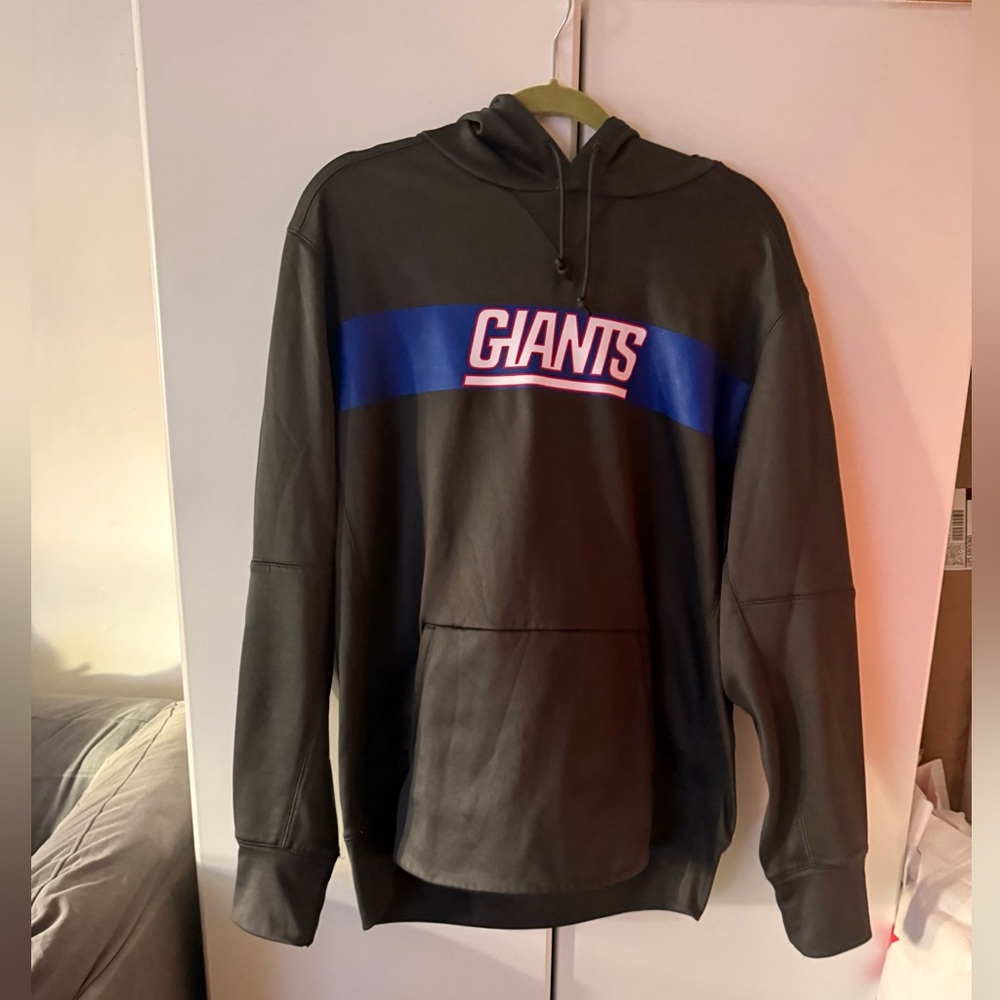 Nike Giants Hoodie sweatshirt. Size L! Good condition wear once . Color gray